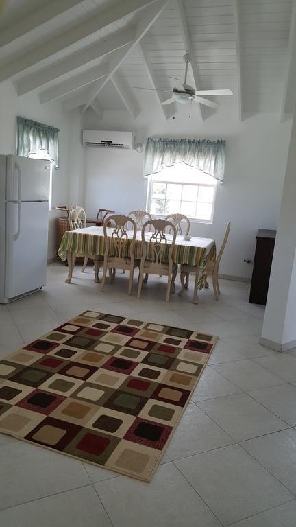 Worthing Beach Apartments Bridgetown Exterior foto